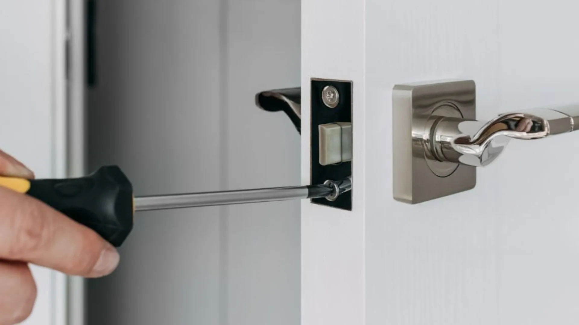 BBN Locksmith providing professional locksmith services in Austell, GA